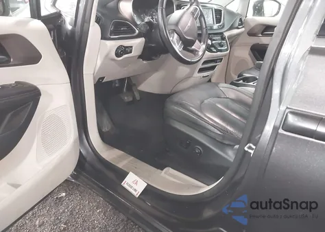 2018 Chrysler Pacifica Touring L from USA, damaged, VIN 2C4RC1BG1JR322717